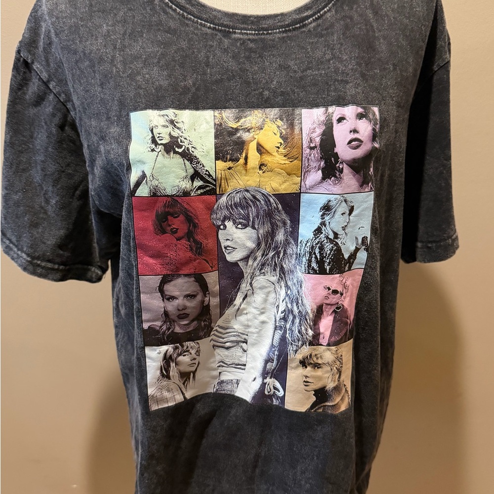 Taylor Swift The Eras Tour T-Shirt in Mineral Gray, Large